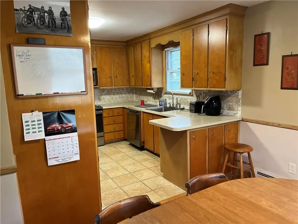 2 Cobble Hill Road Lincoln RI 02865