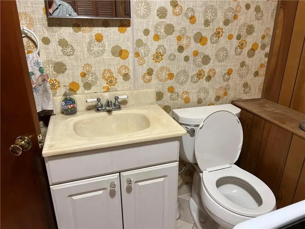 2 Cobble Hill Road Lincoln RI 02865