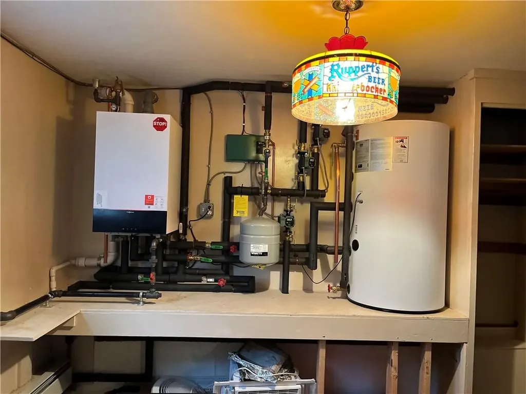 2 Cobble Hill Road Lincoln RI 02865