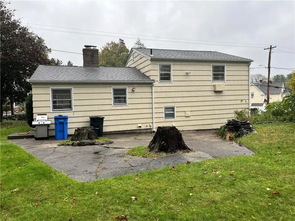 2 Cobble Hill Road Lincoln RI 02865