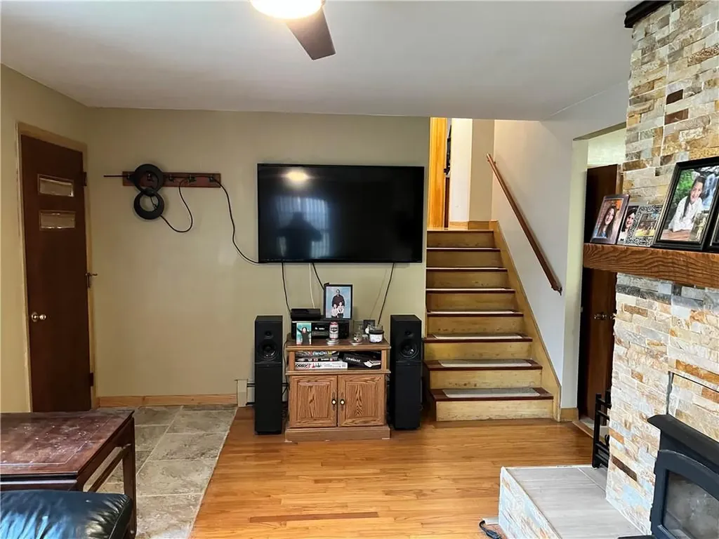 2 Cobble Hill Road Lincoln RI 02865