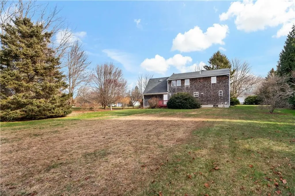 23 Gildas Lane Portsmouth RI 02871