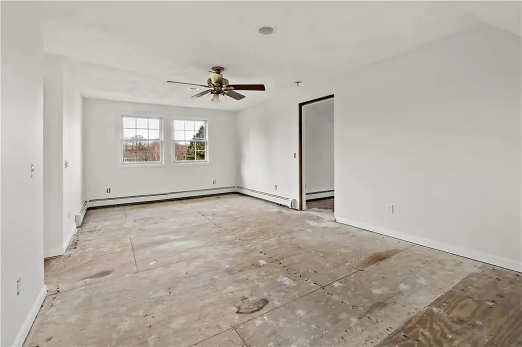 23 Gildas Lane Portsmouth RI 02871