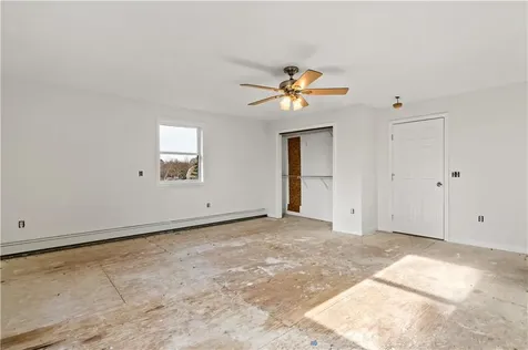 23 Gildas Lane Portsmouth RI 02871