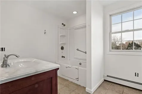 23 Gildas Lane Portsmouth RI 02871