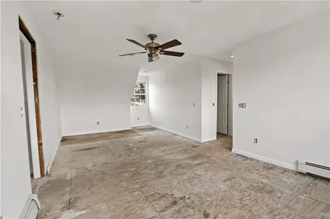 23 Gildas Lane Portsmouth RI 02871