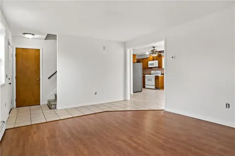 23 Gildas Lane Portsmouth RI 02871