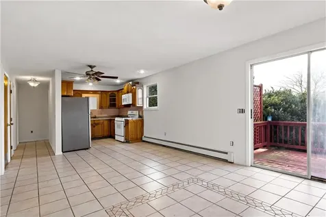 23 Gildas Lane Portsmouth RI 02871