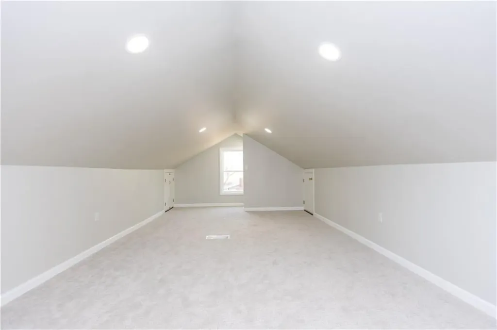 45 Tourtelott Avenue Warwick RI 02886