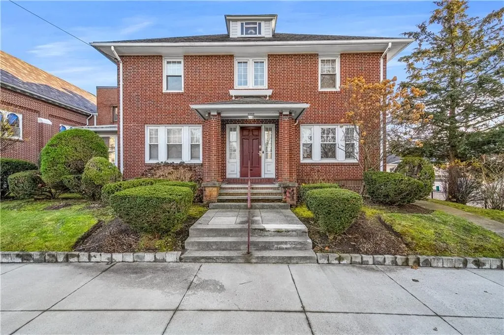3252 Post Road Warwick RI 02886