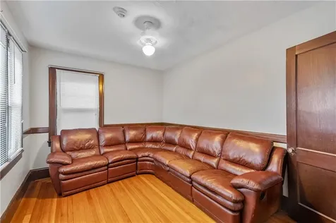 3252 Post Road Warwick RI 02886