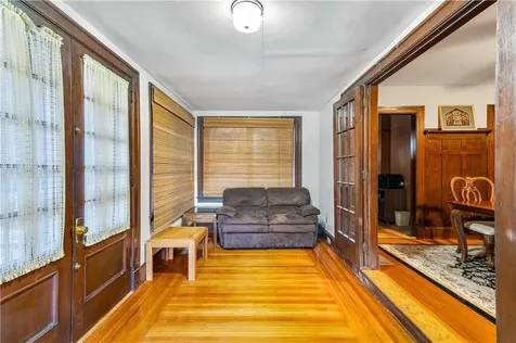 3252 Post Road Warwick RI 02886