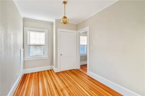 3252 Post Road Warwick RI 02886
