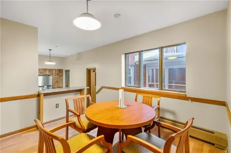 3252 Post Road Warwick RI 02886