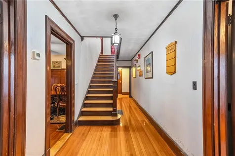 3252 Post Road Warwick RI 02886