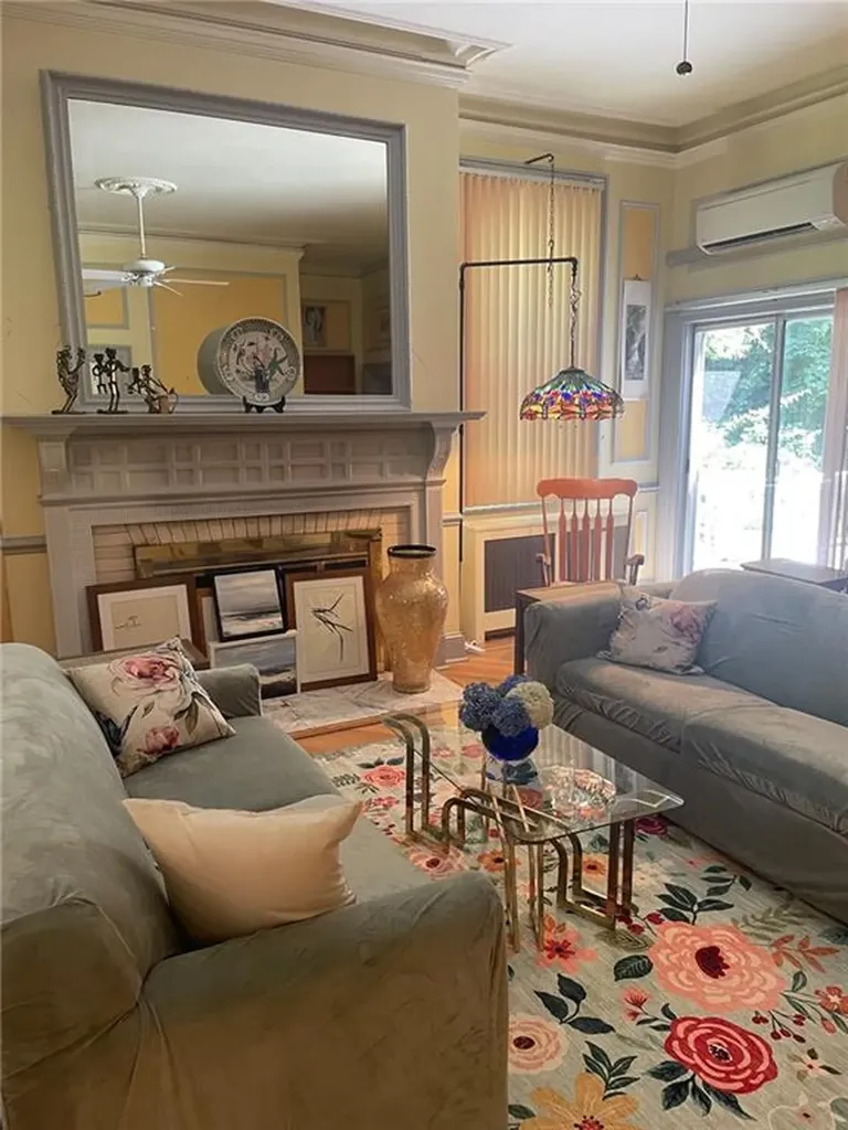 46 Chastellux Avenue Newport RI 02840