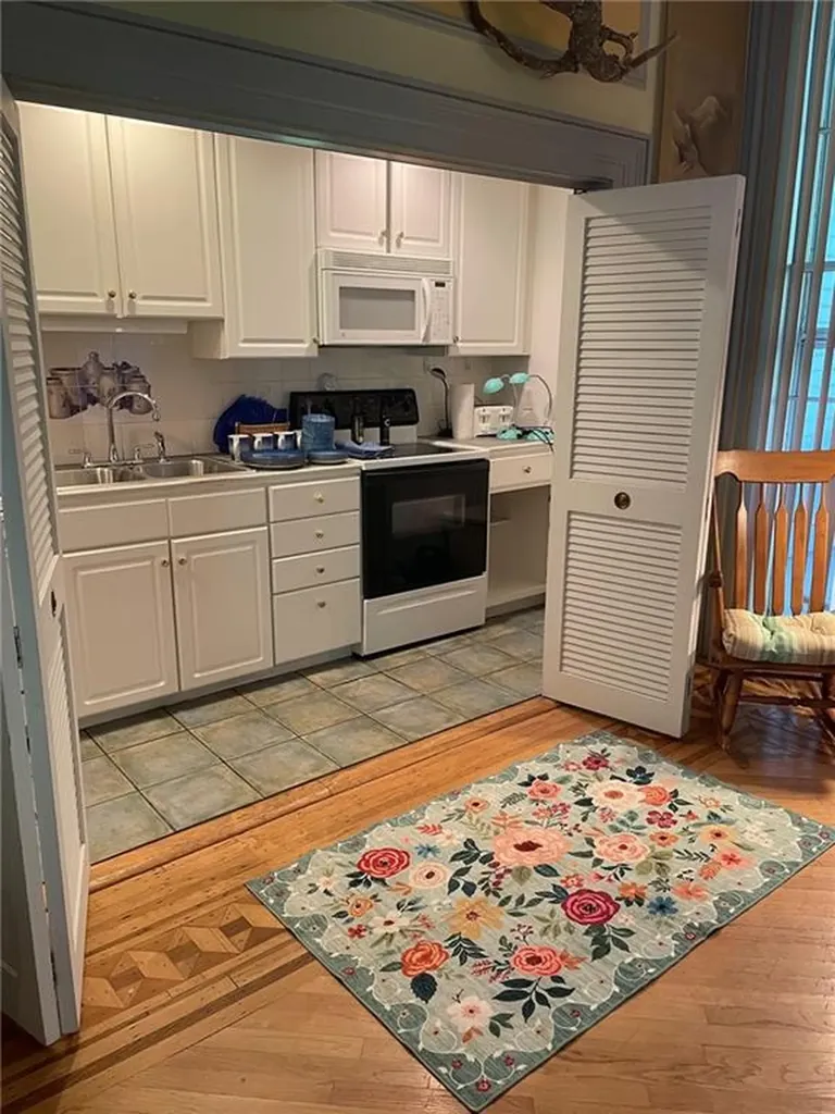46 Chastellux Avenue Newport RI 02840