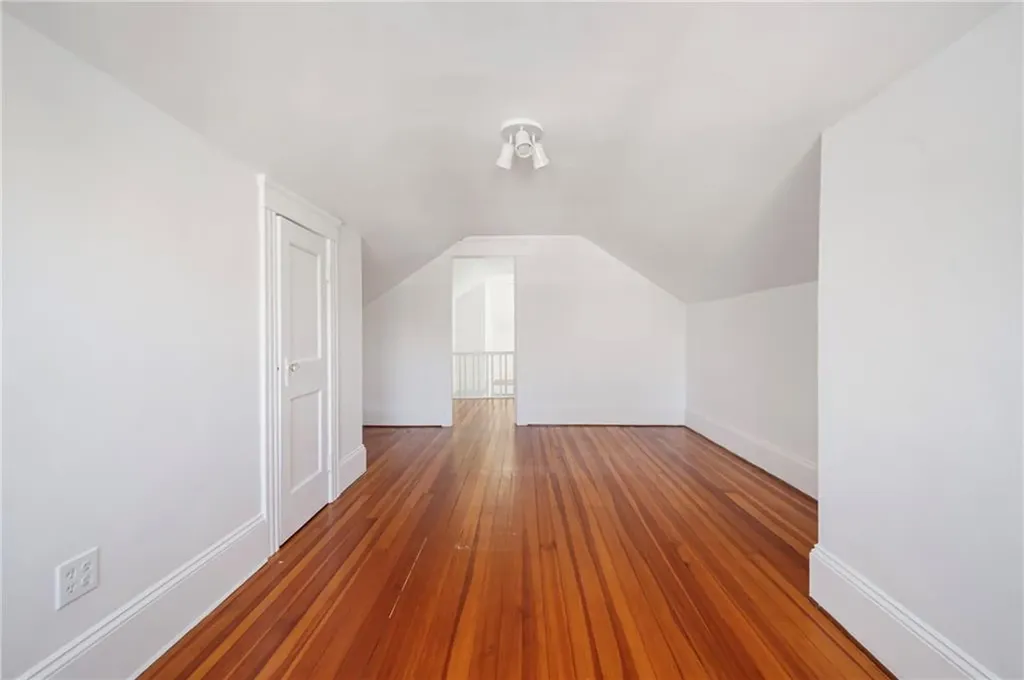 33 Evergreen Street Providence RI 02906
