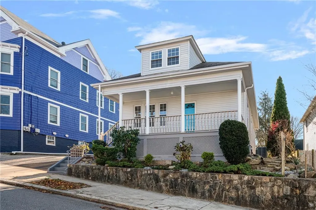 33 Evergreen Street Providence RI 02906