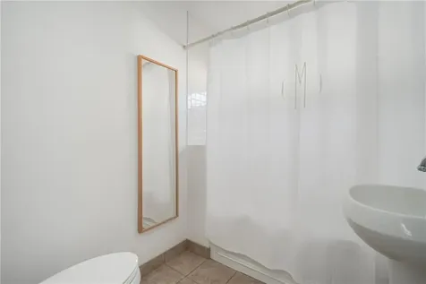 33 Evergreen Street Providence RI 02906