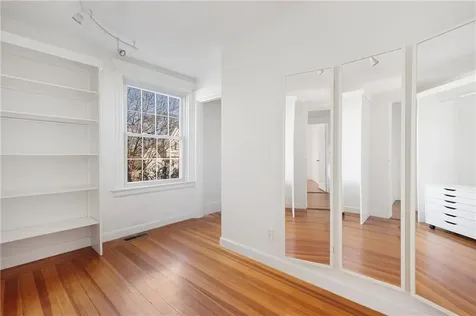 33 Evergreen Street Providence RI 02906