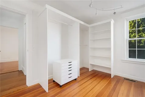 33 Evergreen Street Providence RI 02906