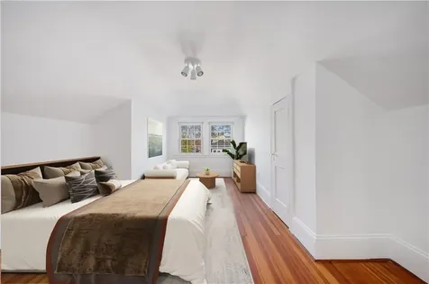 33 Evergreen Street Providence RI 02906