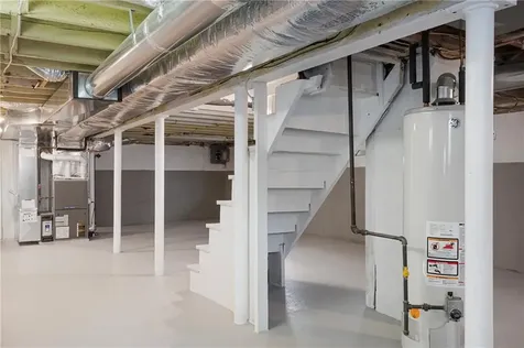 33 Evergreen Street Providence RI 02906