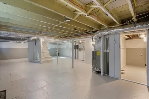 33 Evergreen Street Providence RI 02906