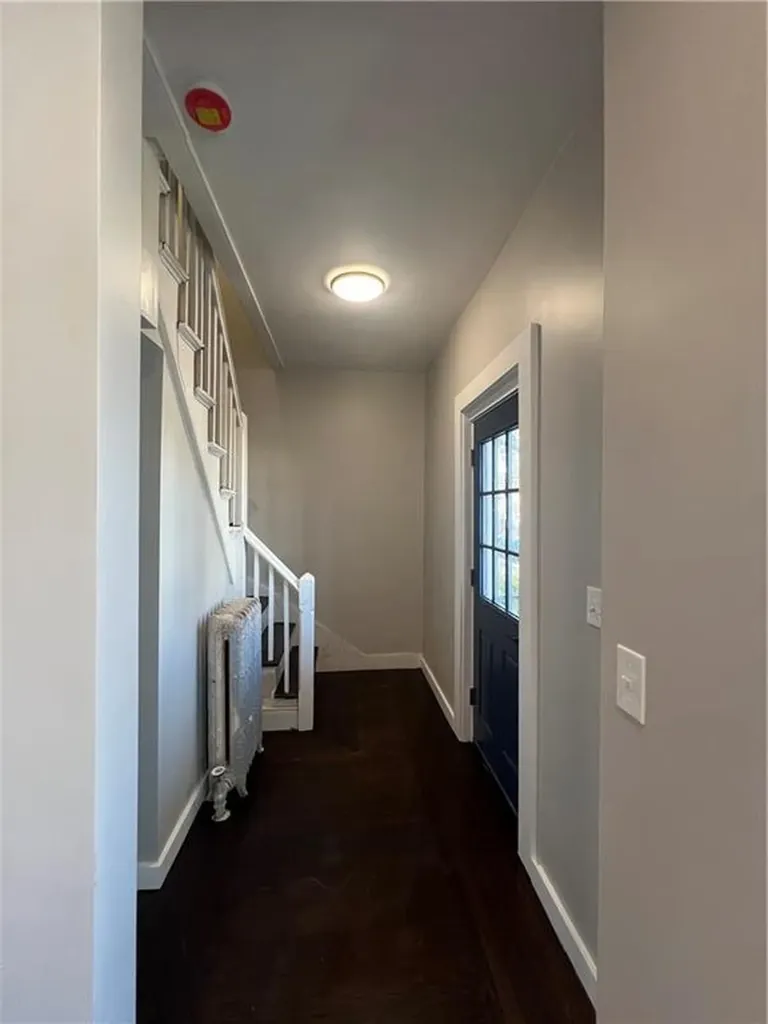 157 Grosvenor Avenue East Providence RI 02914