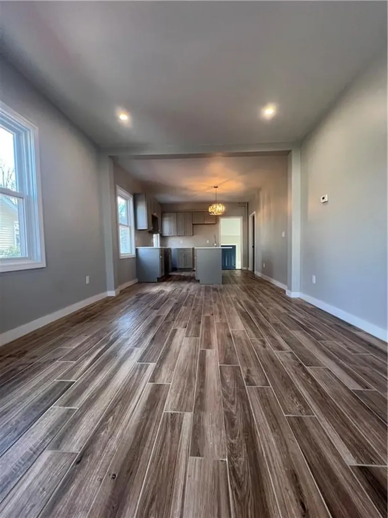 157 Grosvenor Avenue East Providence RI 02914