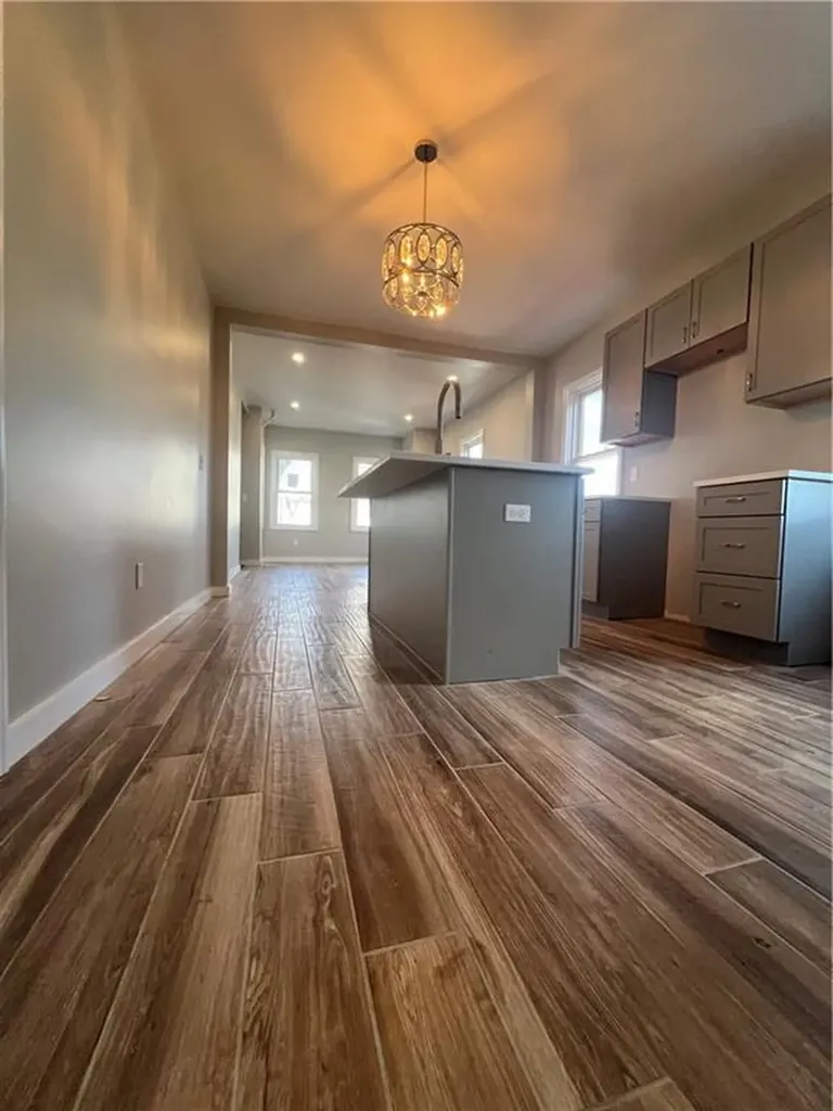 157 Grosvenor Avenue East Providence RI 02914