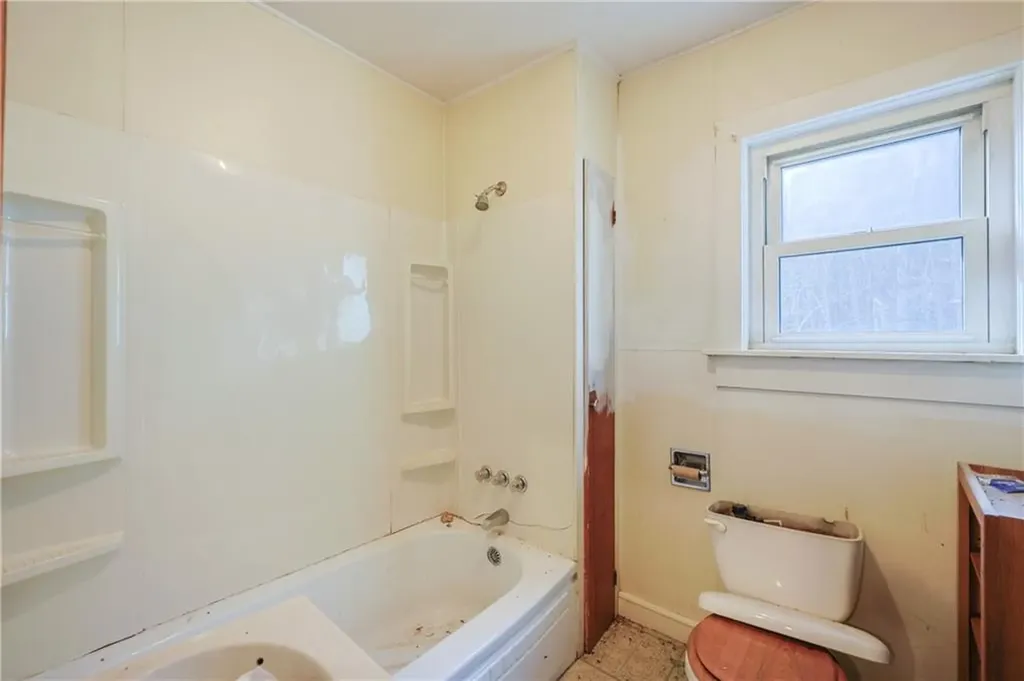 5 Lees Lane Glocester RI 02814