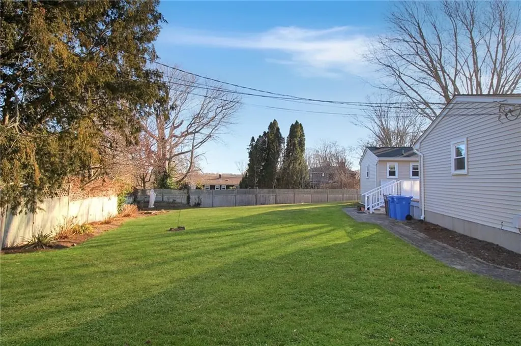 7 Restmere Terrace Middletown RI 02842