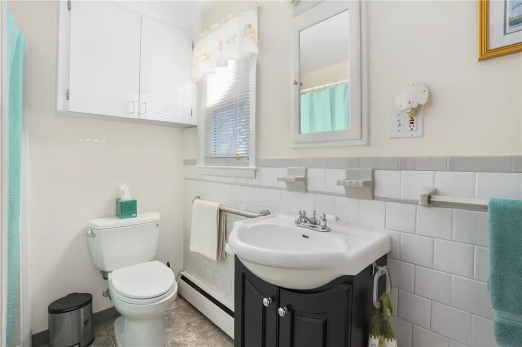 7 Restmere Terrace Middletown RI 02842