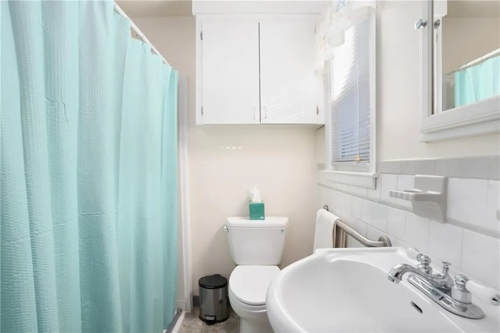 7 Restmere Terrace Middletown RI 02842