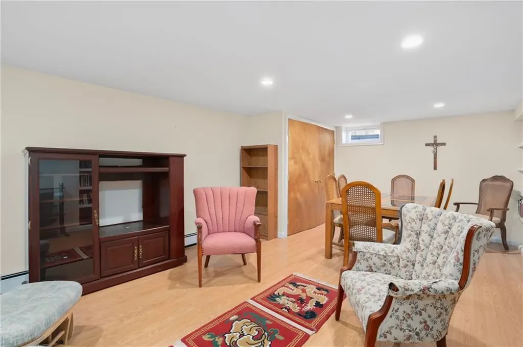 7 Restmere Terrace Middletown RI 02842