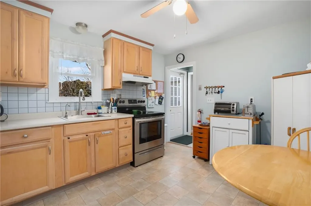 7 Restmere Terrace Middletown RI 02842