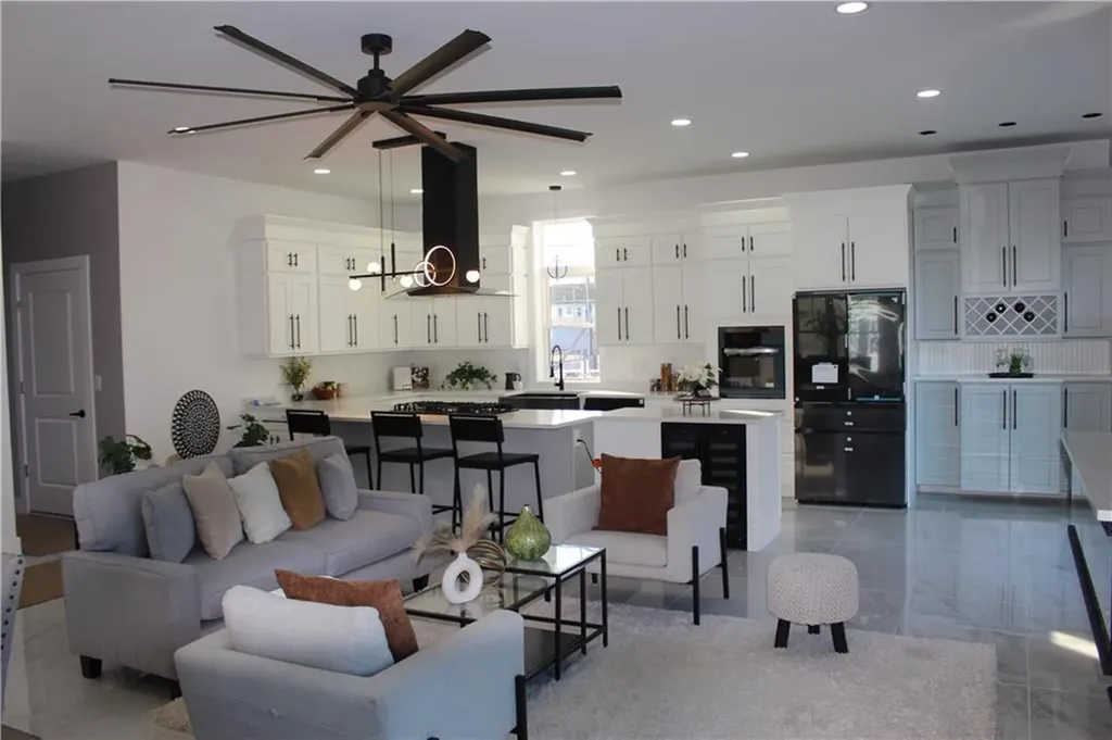 888 Central Avenue Avenue Pawtucket RI 02861