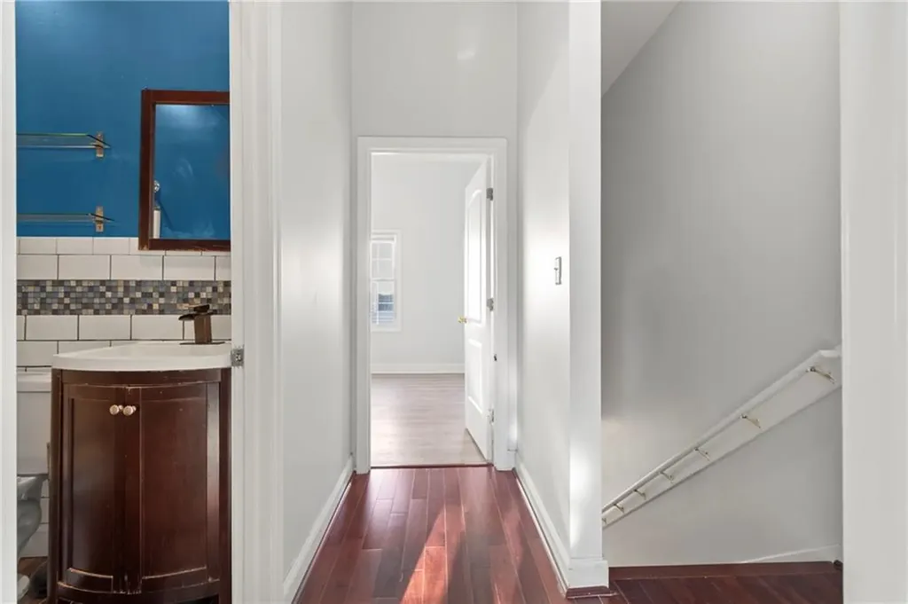 102 Dixon Street Providence RI 02907