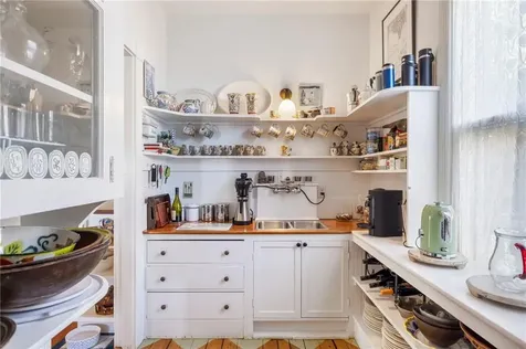 41 Walcott Avenue Jamestown RI 02835