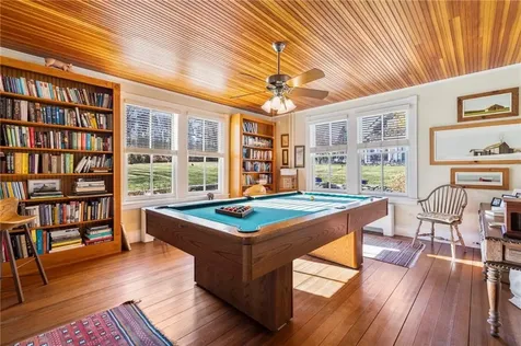 41 Walcott Avenue Jamestown RI 02835