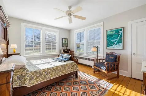 41 Walcott Avenue Jamestown RI 02835