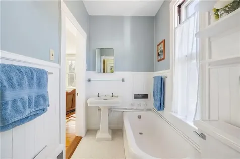 41 Walcott Avenue Jamestown RI 02835