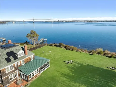 41 Walcott Avenue Jamestown RI 02835