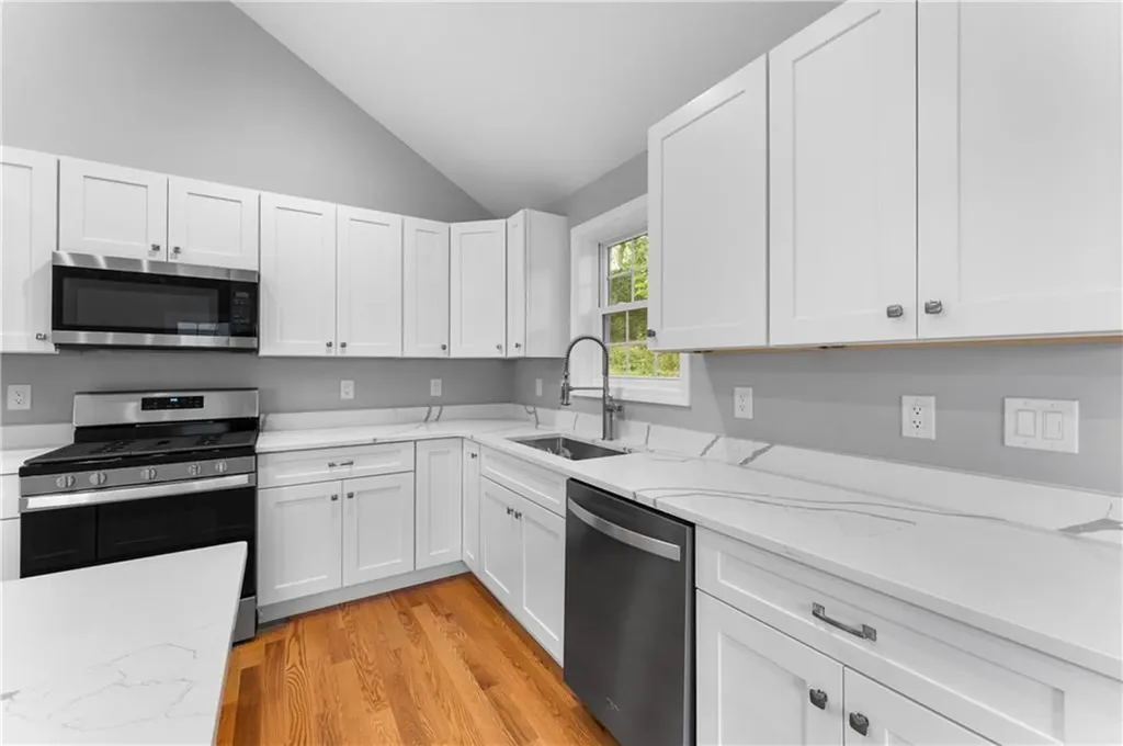 178 Highland Street Cranston RI 02920