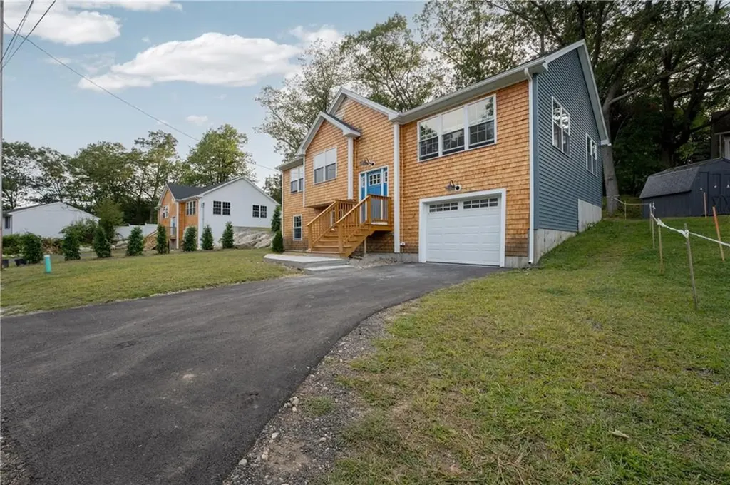 178 Highland Street Cranston RI 02920