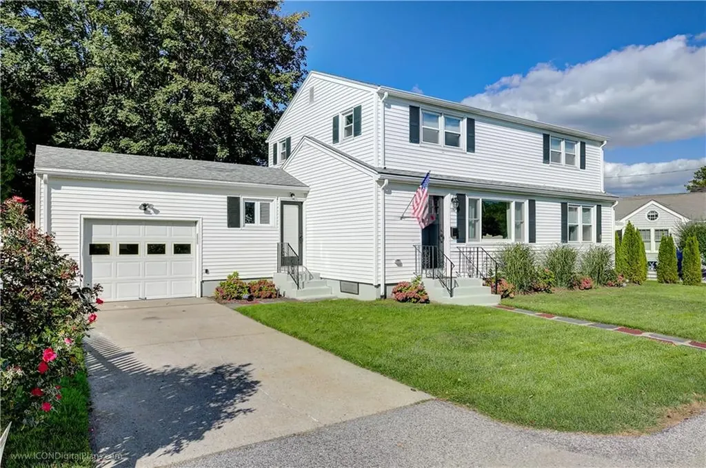 18 Sylvan Terrace Newport RI 02840