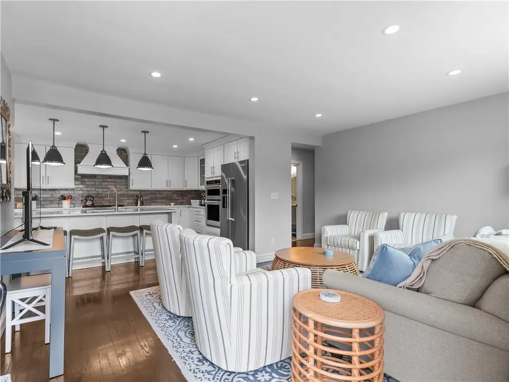 18 Sylvan Terrace Newport RI 02840