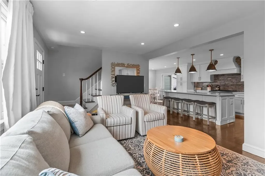 18 Sylvan Terrace Newport RI 02840